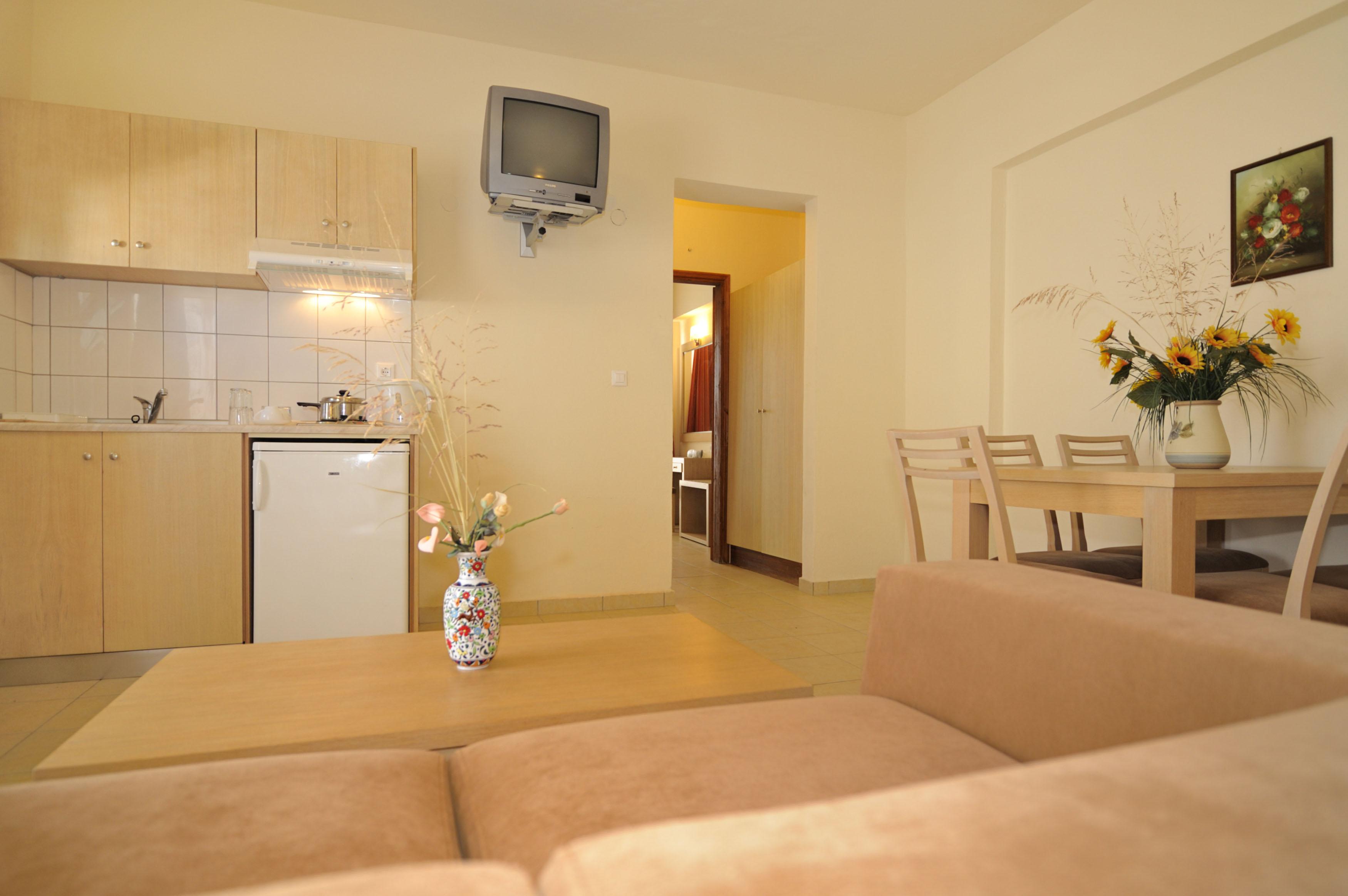 إياليسوس Anita Aparthotel المظهر الخارجي الصورة