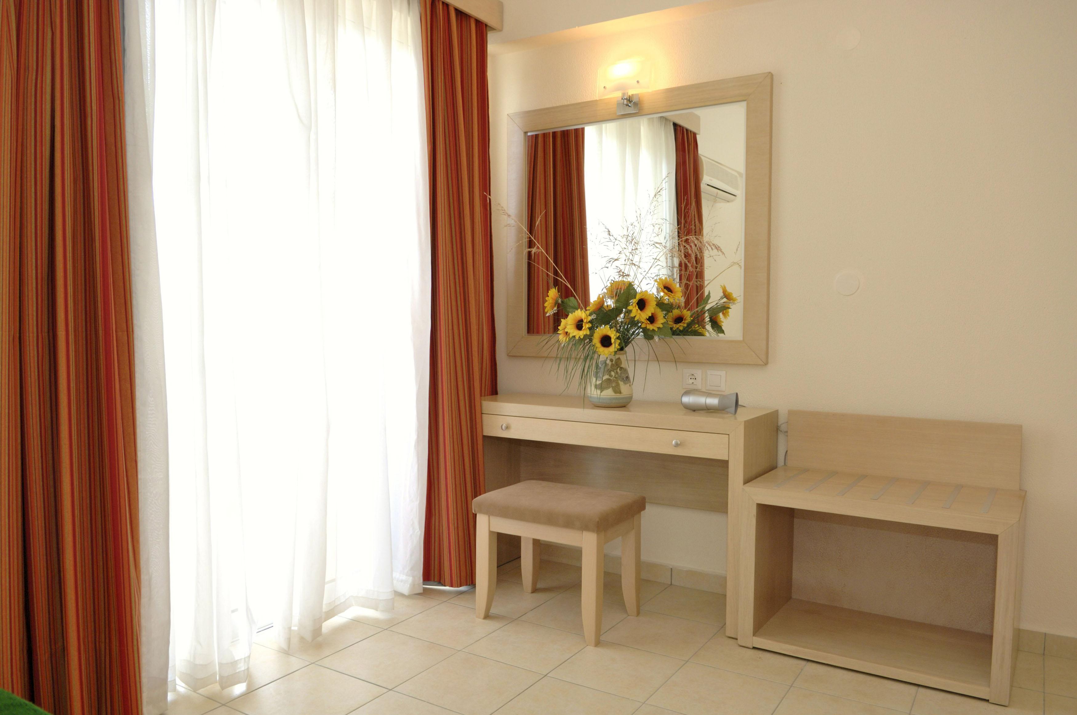 إياليسوس Anita Aparthotel المظهر الخارجي الصورة
