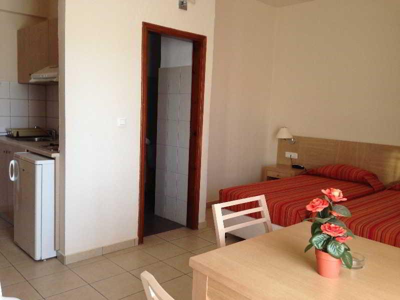 إياليسوس Anita Aparthotel المظهر الخارجي الصورة