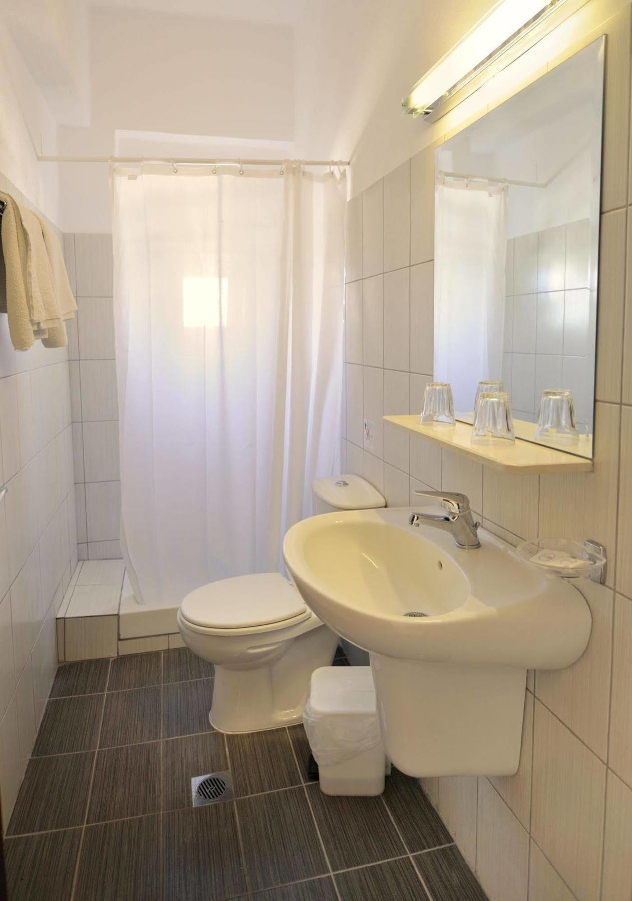 إياليسوس Anita Aparthotel المظهر الخارجي الصورة